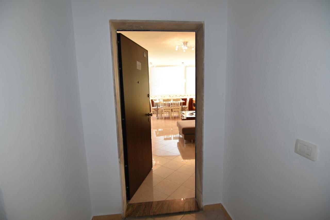 Anisa Vlorë Exterior foto